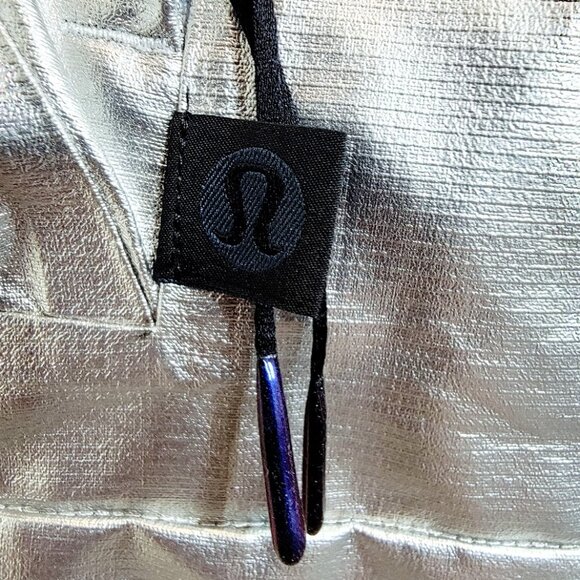 Lululemon Women's Silver Lab Hooded Metallic FullZip Windbreaker Jacket Size XXL - Picture 7 of 9
